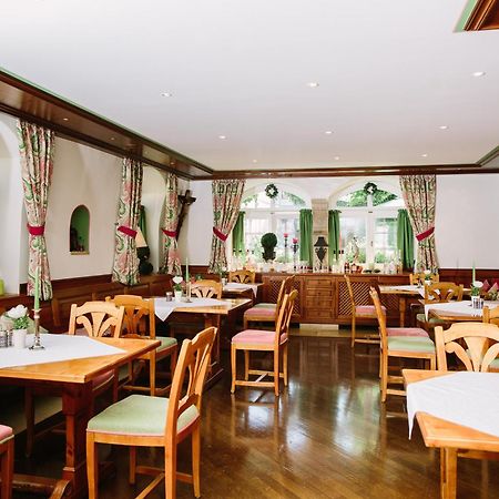 Hotel Jungbraeu Абенсберг Экстерьер фото